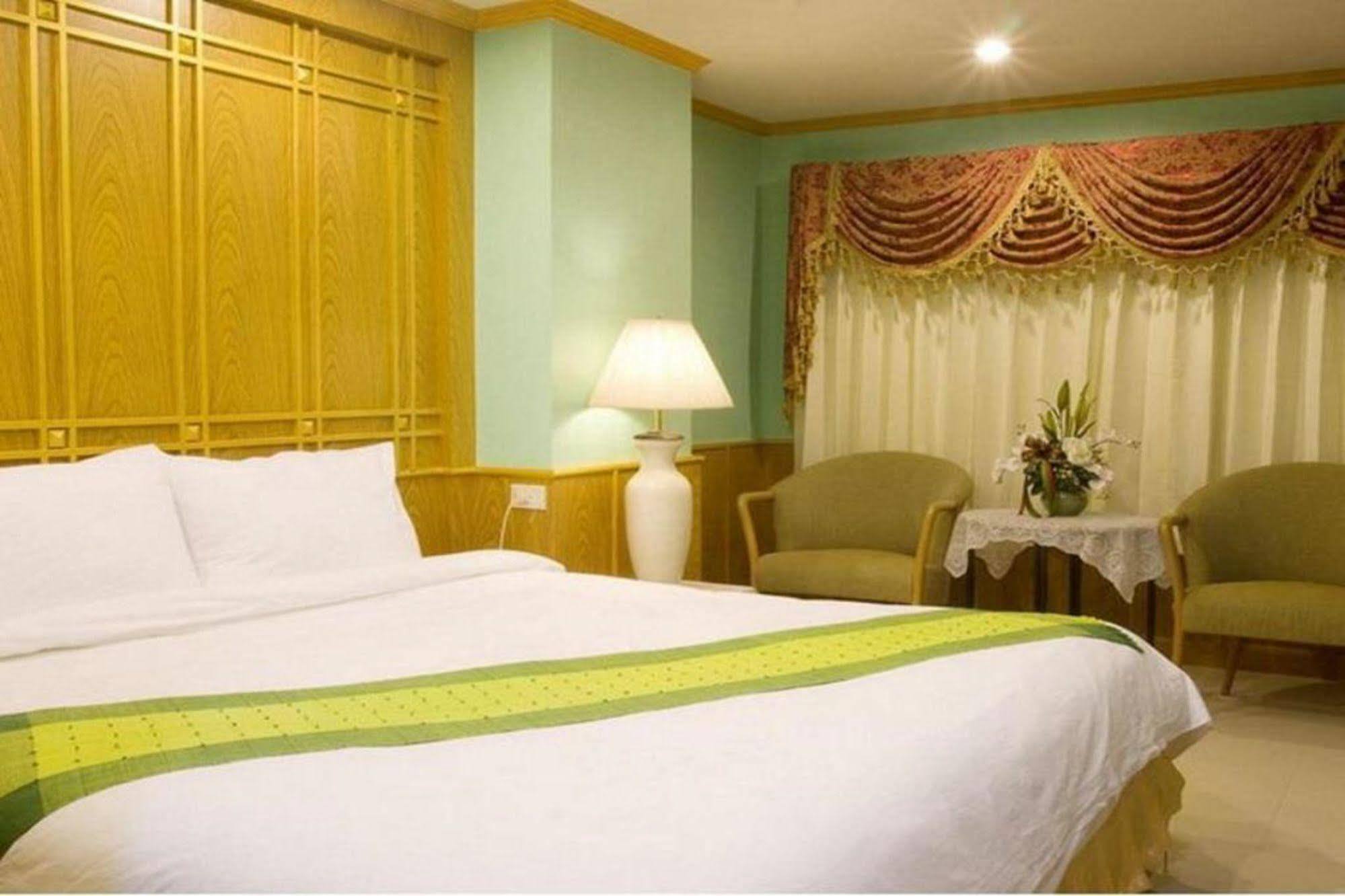 Oyo 280 Thai Garden Resort Bangkok Dış mekan fotoğraf
