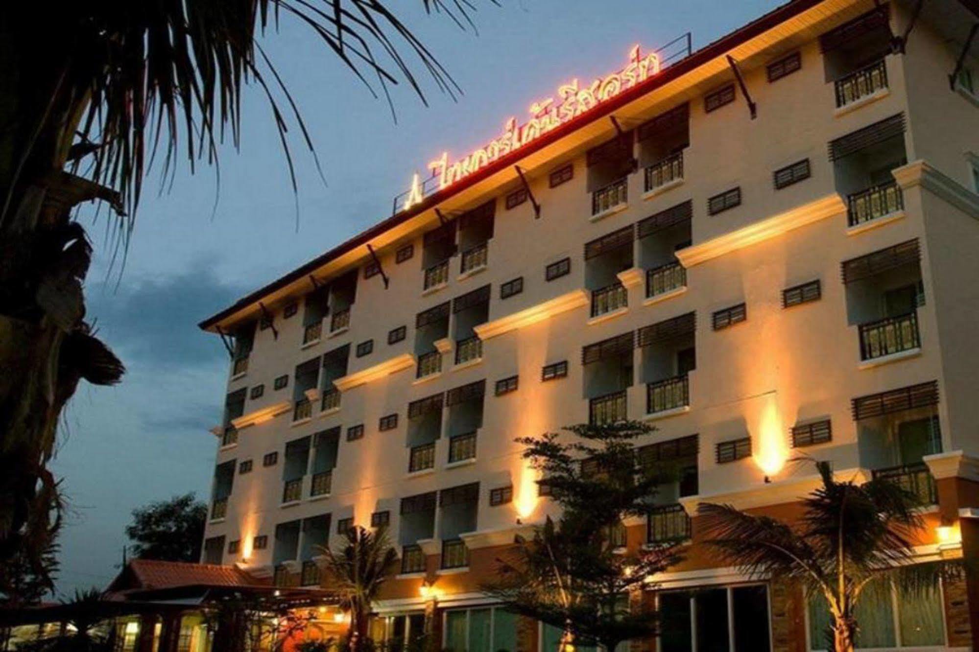 Oyo 280 Thai Garden Resort Bangkok Dış mekan fotoğraf